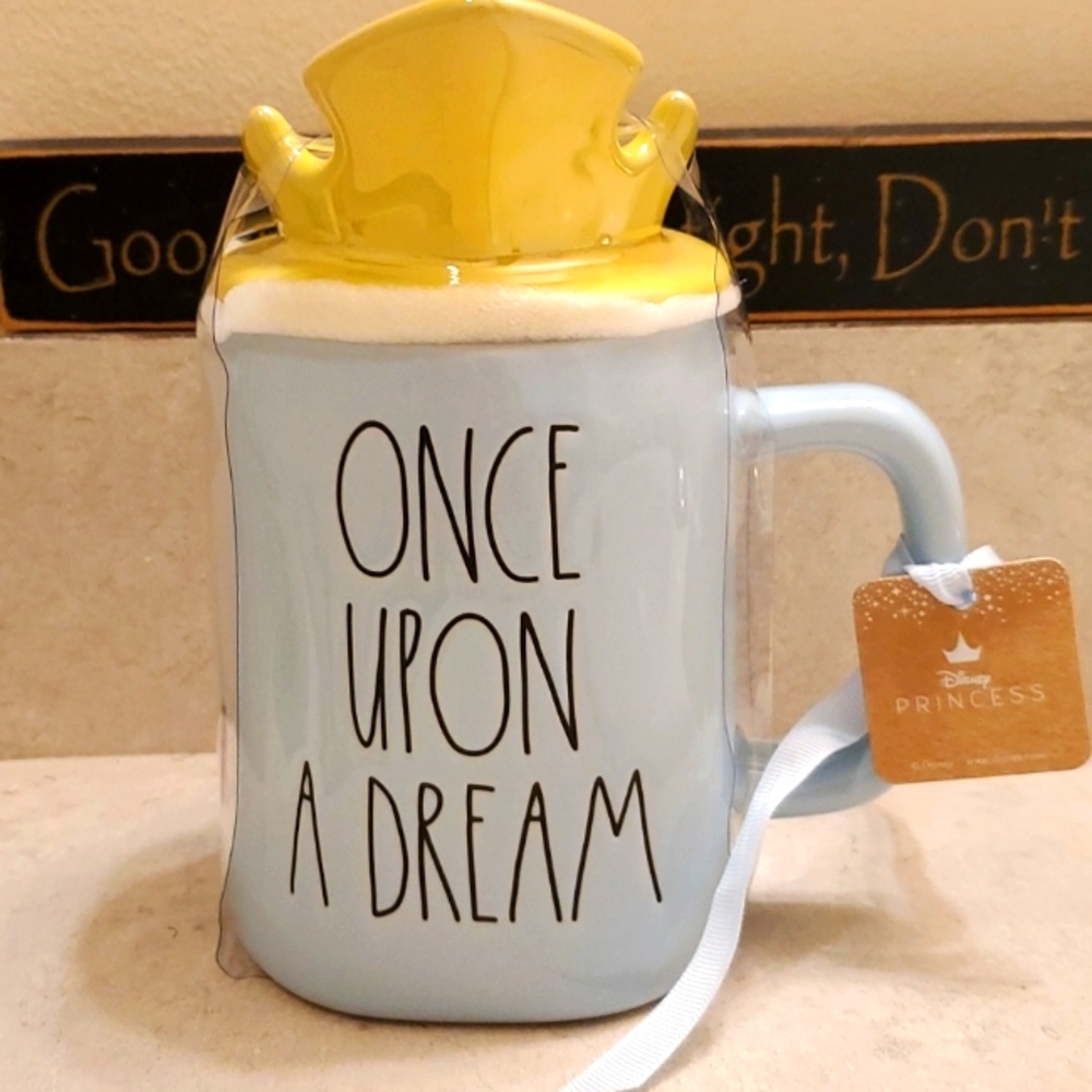 NWT RAE DUNN Sleeping Beauty Coffee Mug with Lid